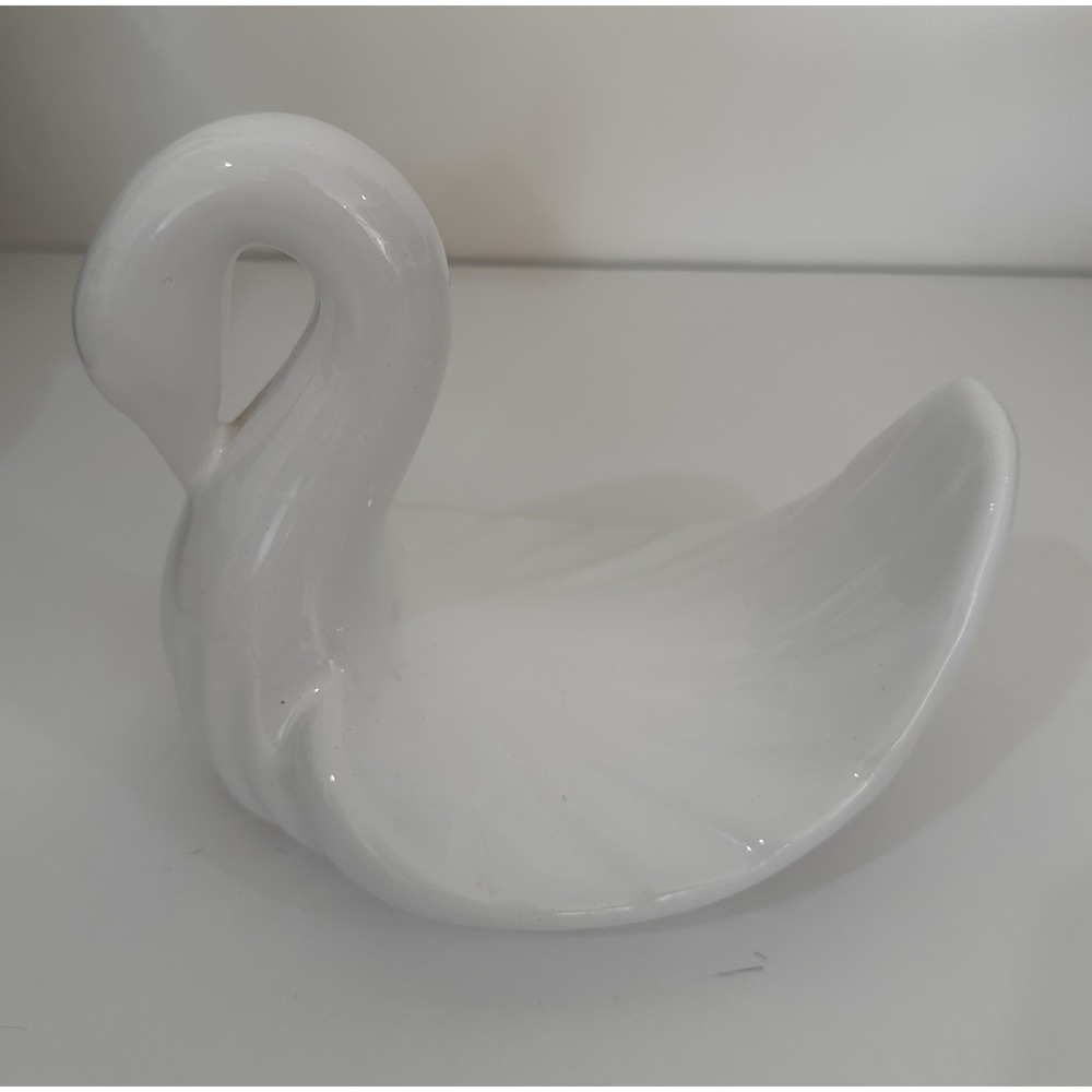 Vintage Look White Ceramic Goose Decor‎ Item Or Bathroom Towel Holder